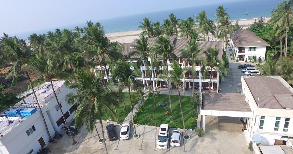 Hotel Lux Ngwesaung Buitenkant foto